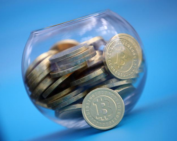 Курсові коливання Bitcoin: від втрат до суттєвого зростання